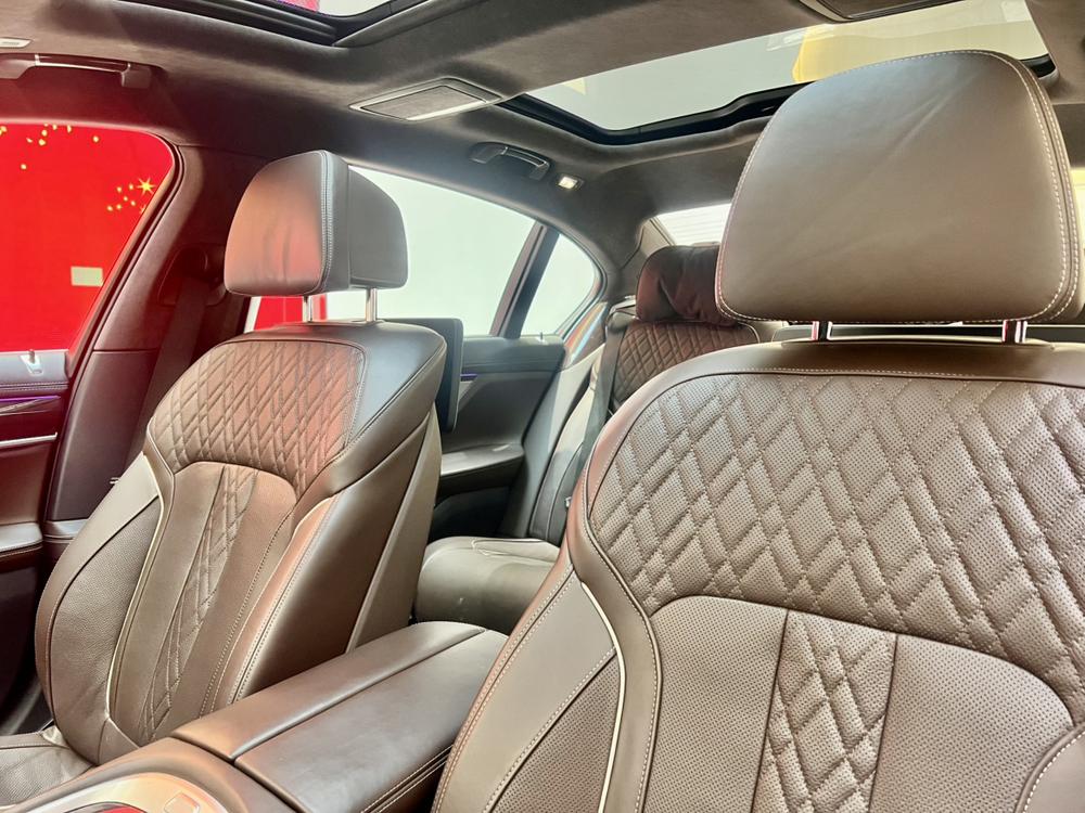 BMW 7 Series 2017 модификация 740Li xDrive Luxury – фото 19