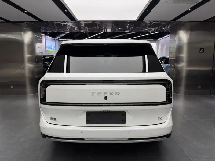 ZEEKR 9X 2025 Model Hyper Edition 70kWh VI seat