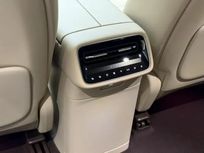 Aito M6 2026 Model Extended Range Ultra – фото 7