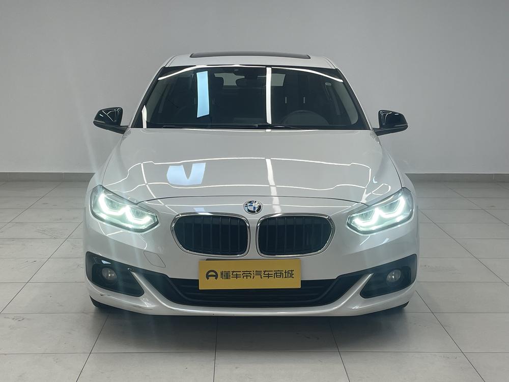 BMW 1 Series Модель 2018 года комплектация 118i Спорт тип – фото 2