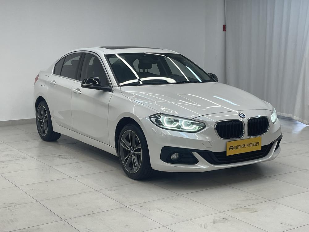 BMW 1 Series Модель 2018 года комплектация 118i Спорт тип – фото 3