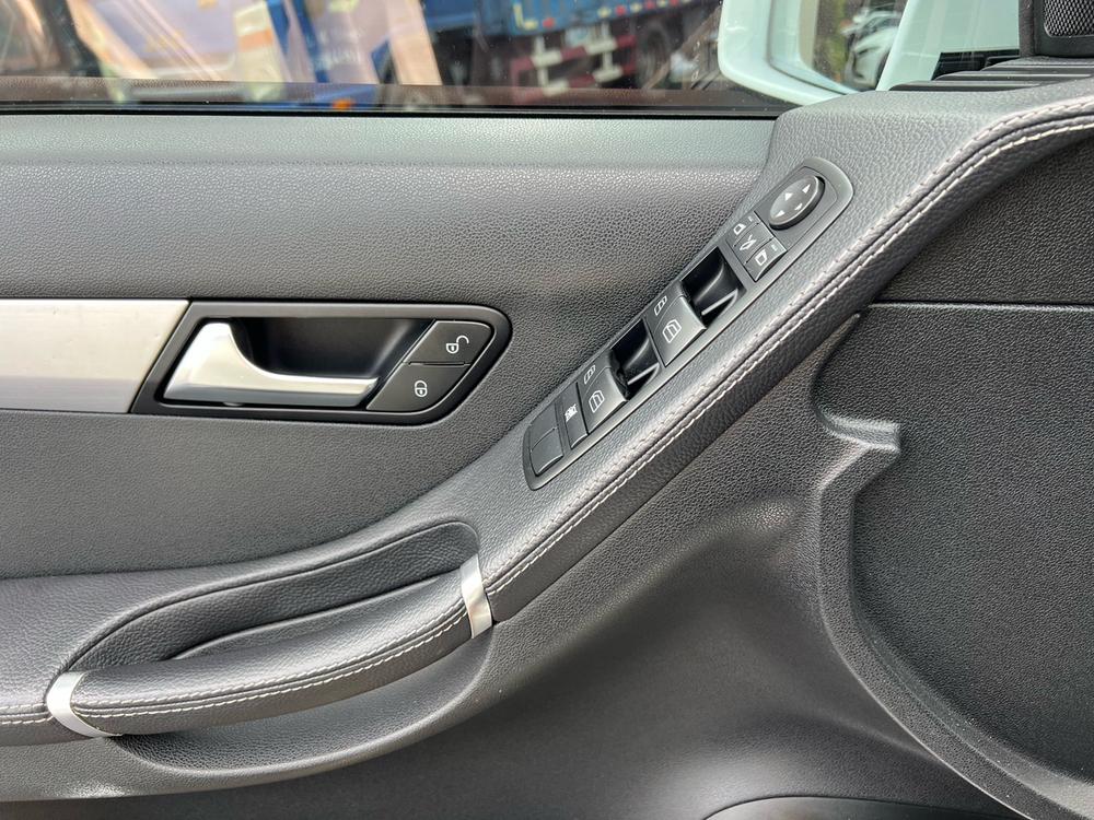 Mercedes-Benz R-Class 2014 R 320 4MATIC Business – фото 18