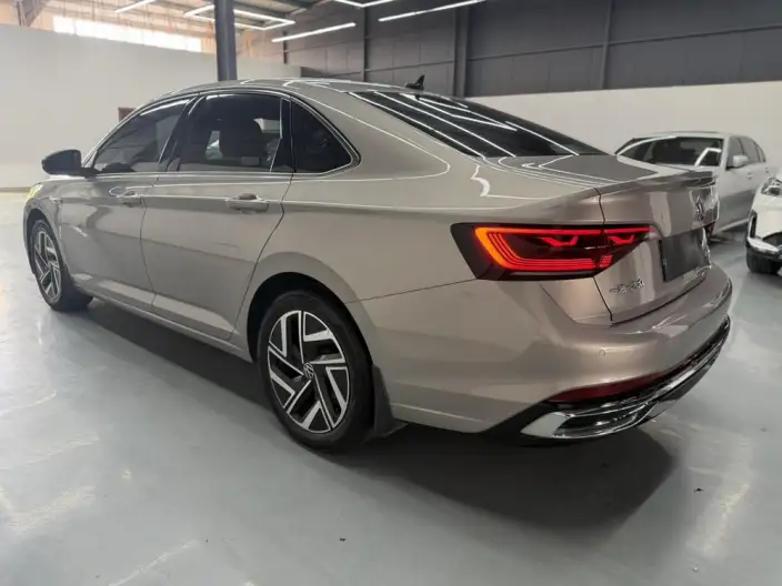 Volkswagen Sagitar 2023 Model 280TSI DSG Beyond Edition Lite – фото 4