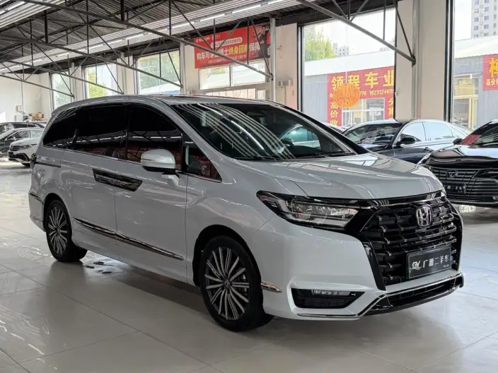 Honda Elysion 2024 Model 2.0L e:HEV Deluxe Edition – фото 3