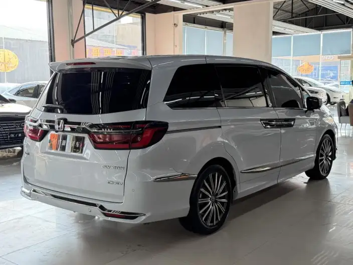 Honda Elysion 2024 Model 2.0L e:HEV Deluxe Edition – фото 6