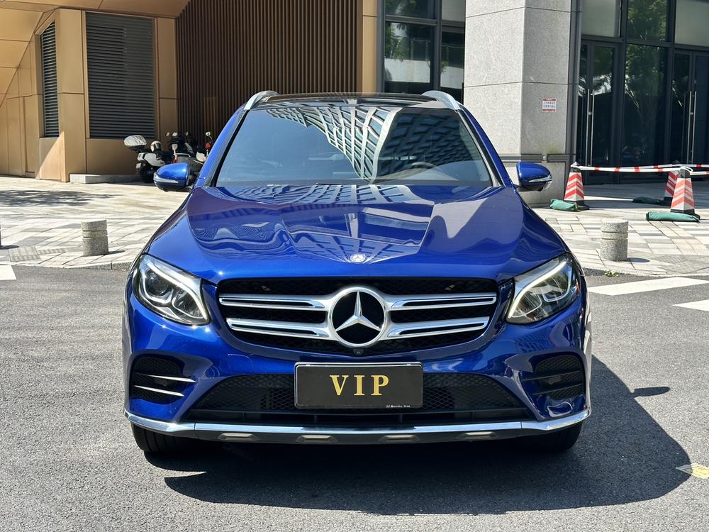 Mercedes-Benz GLC 2017 GLC 260 4MATIC Luxury – фото 2