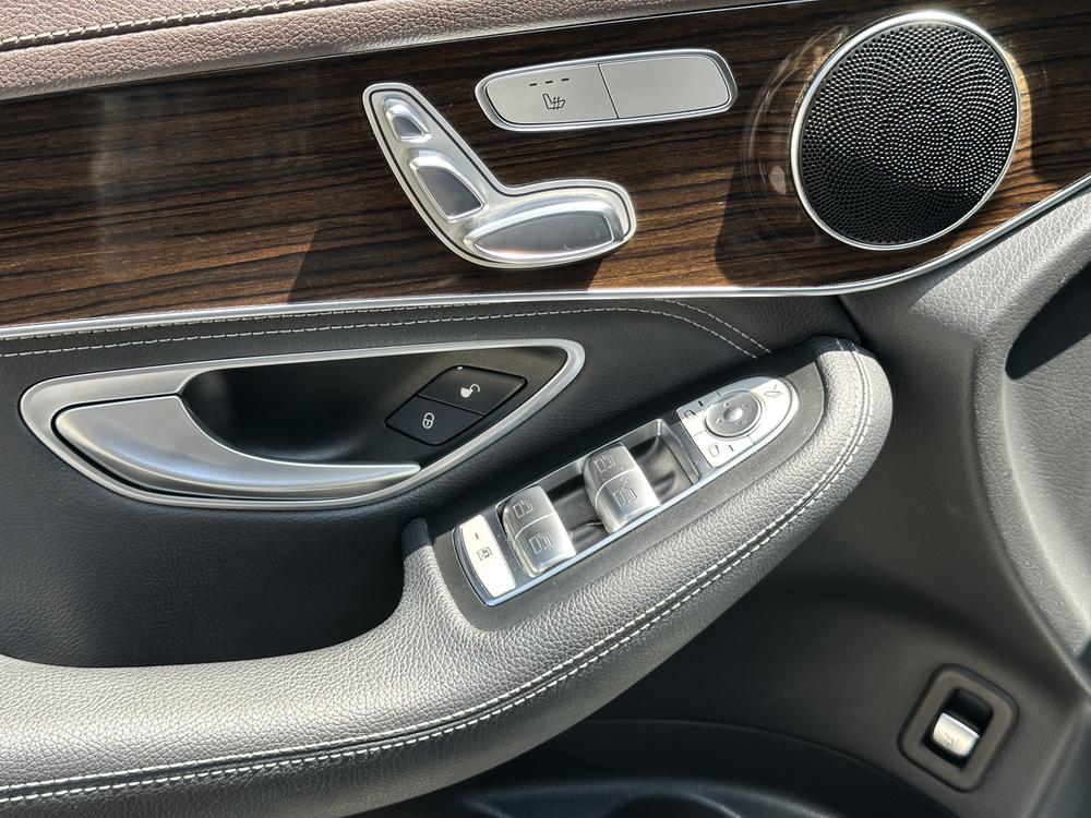 Mercedes-Benz GLC 2017 GLC 260 4MATIC Luxury – фото 22