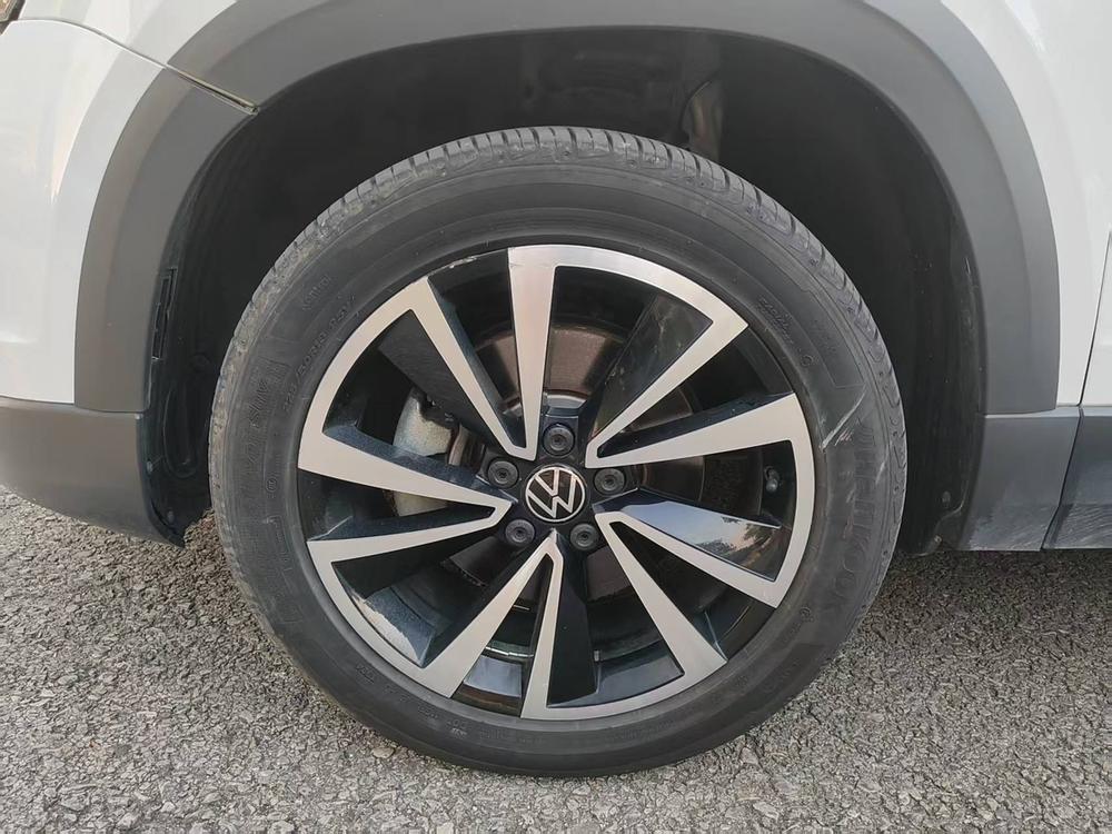Volkswagen Tharu 2022 330TSI 4WD Luxury – фото 9