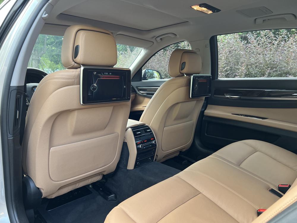 BMW 7 Series 2014 модификация 730Li Premium Enjoy – фото 16