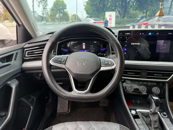 Volkswagen Sagitar 2023 Model 300TSI DSG Beyond Edition – фото 9