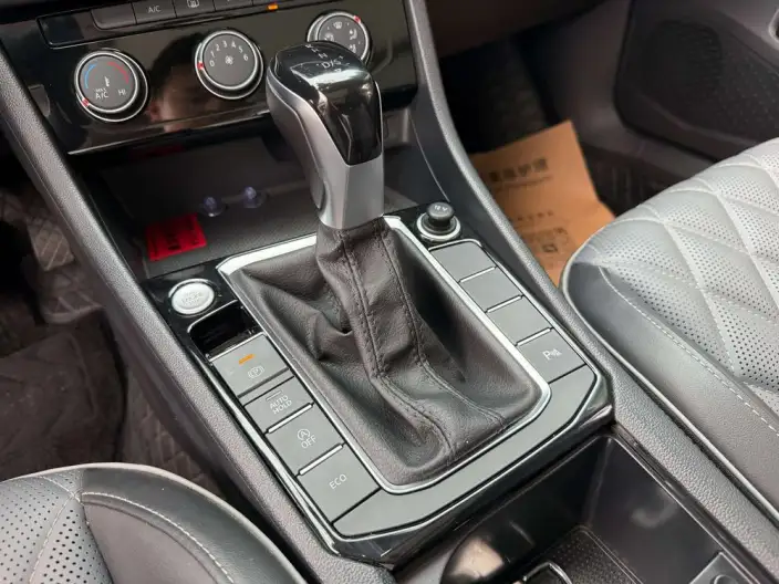Volkswagen Sagitar 2023 Model 300TSI DSG Beyond Edition – фото 10