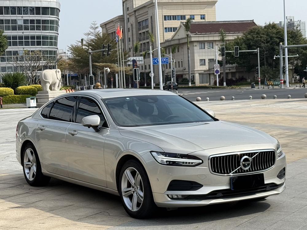 Volvo S90 2018 T4 Intelligent Far – фото 3