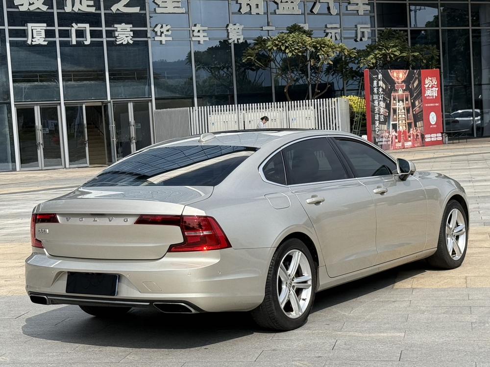 Volvo S90 2018 T4 Intelligent Far – фото 7