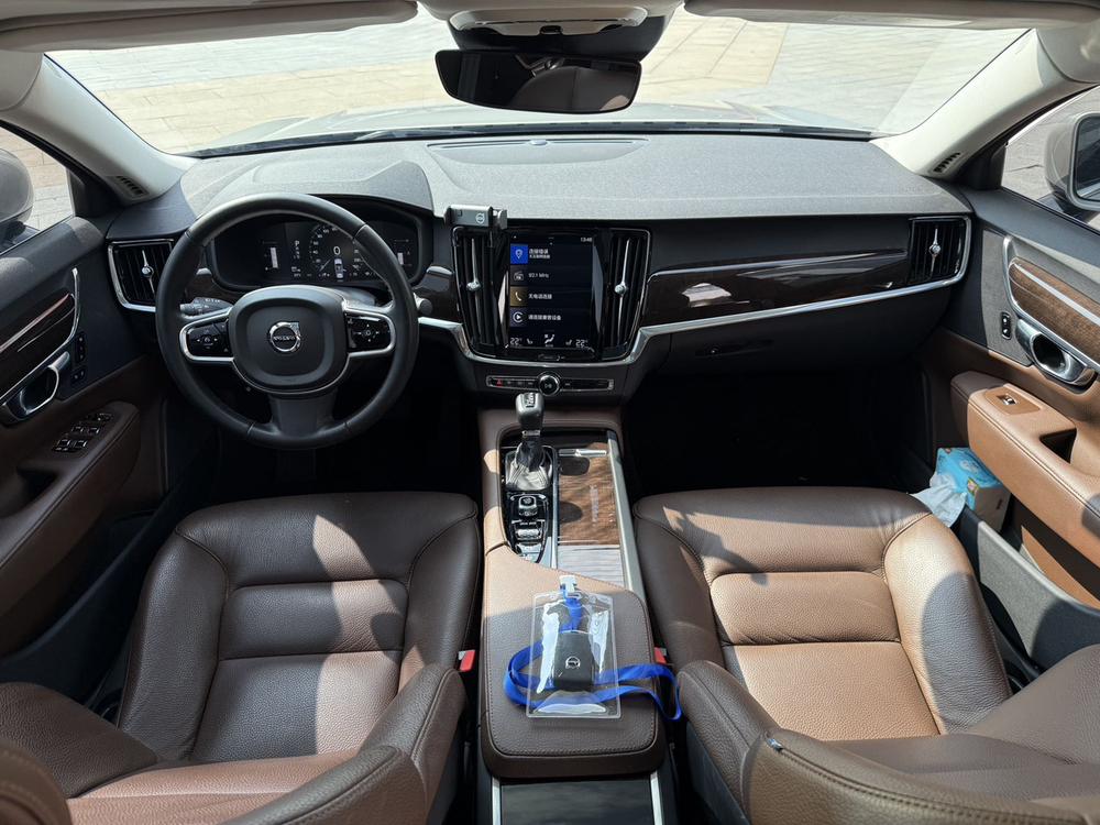 Volvo S90 2018 T4 Intelligent Far – фото 8