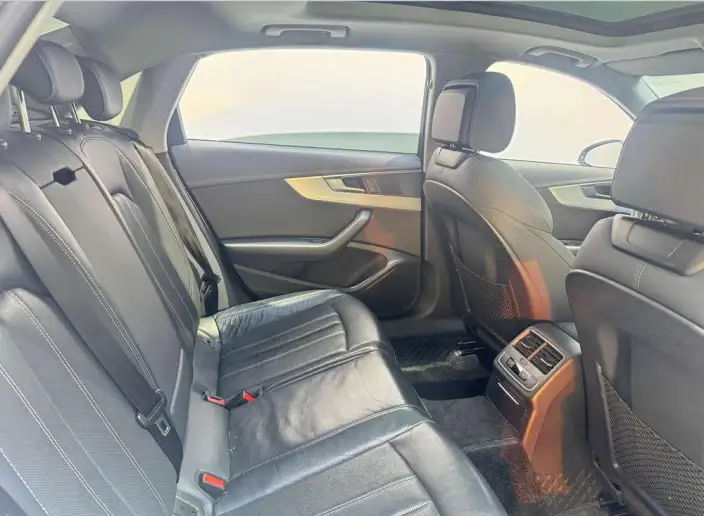 Audi A4 L 2020 Model 40 TFSI Luxury Dynamic Model – фото 10