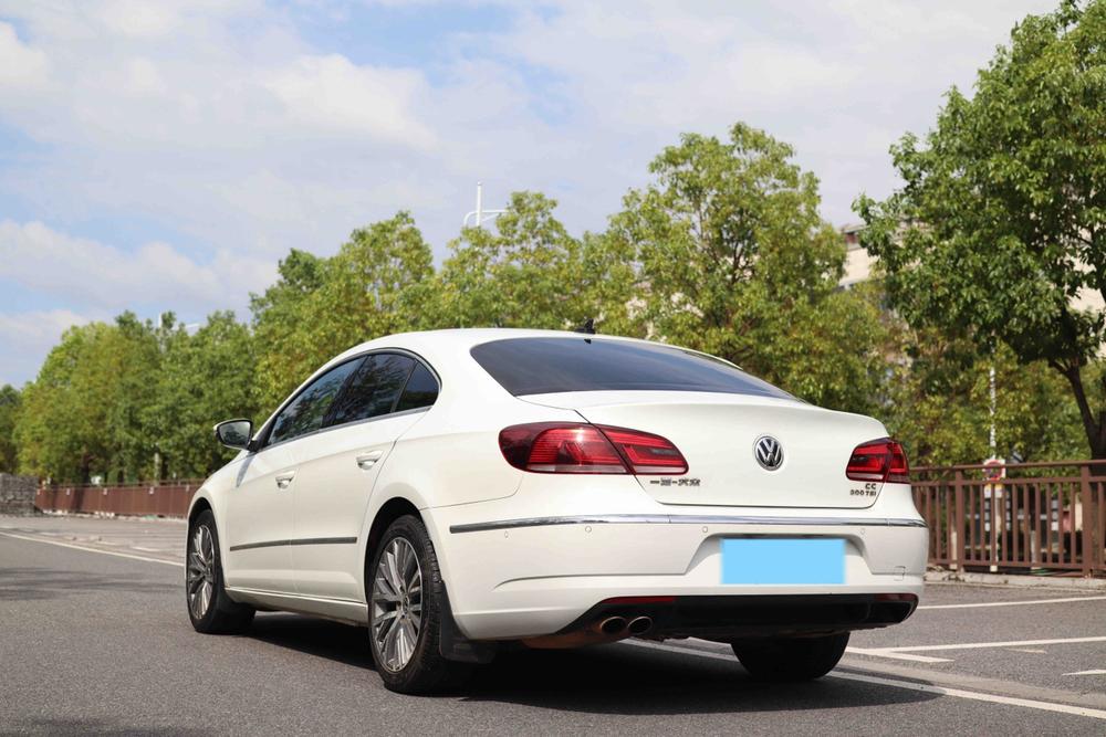 Volkswagen CC Модель 2018 года 1.8TSI Luxury – фото 4