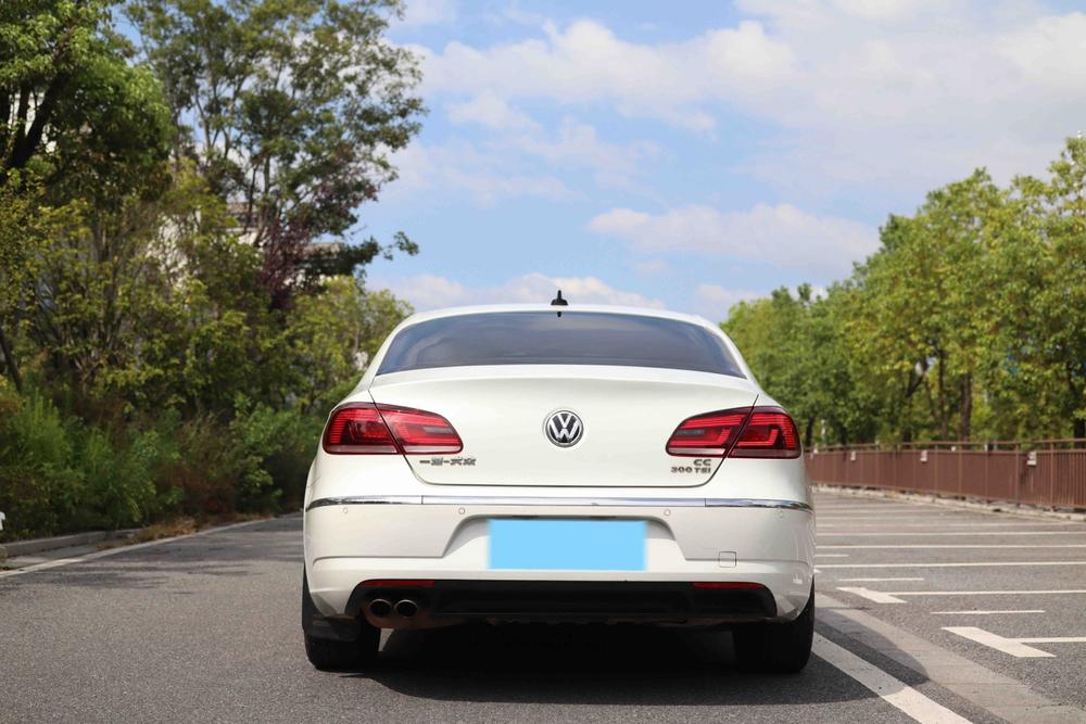 Volkswagen CC Модель 2018 года 1.8TSI Luxury – фото 5