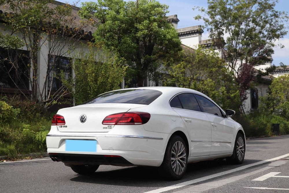 Volkswagen CC Модель 2018 года 1.8TSI Luxury – фото 6