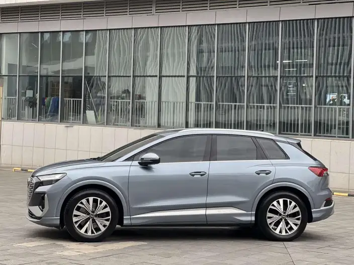 Audi Q4 e-tron 2023 Model 40 e-tron Chuangxing Edition – фото 4