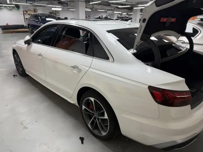 Audi A4 L 2022 Model 40 TFSI Fashion Dynamic Model – фото 4
