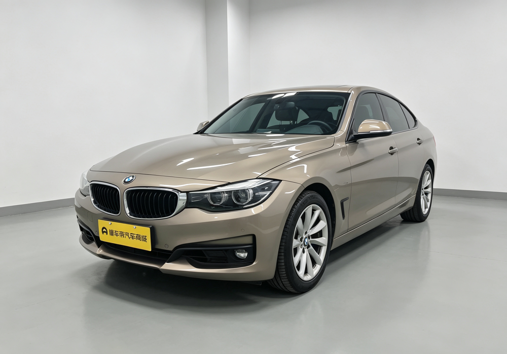 BMW 3 Series GT 2018 320i Fashion – фото 1