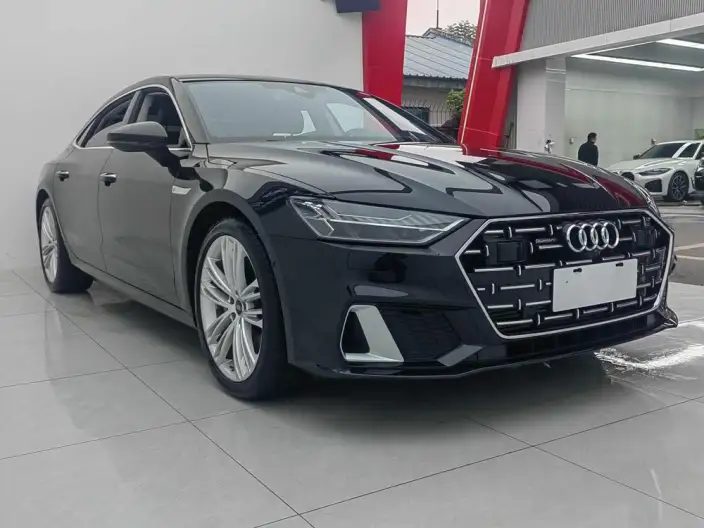Audi A7 L 2024 Model 45 TFSI quattro Luxury Model
