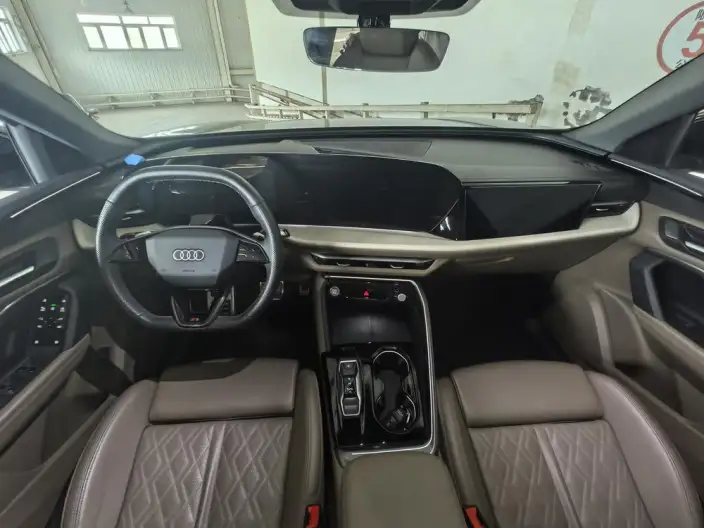 Audi Q5L 2026 Model 2.0T Smart Hybrid Luxury Model – фото 8