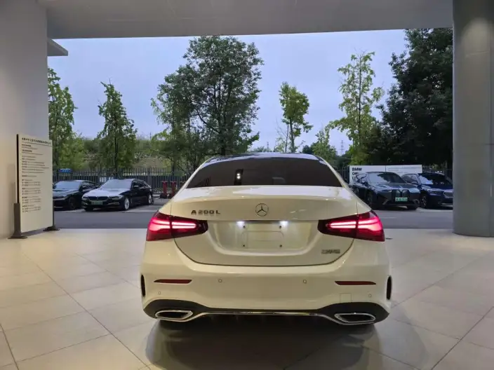Mercedes-Benz A-class 2023 Model A 200 L Sports sedan Fashion Edition – фото 6