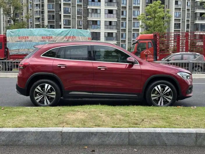 Mercedes-Benz GLA 2022 Model Facelift II GLA 200 – фото 8