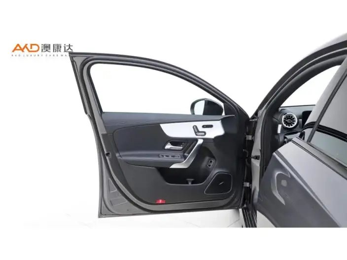 Mercedes-Benz A-Class AMG 2024 Model AMG A 35 L 4MATIC – фото 9