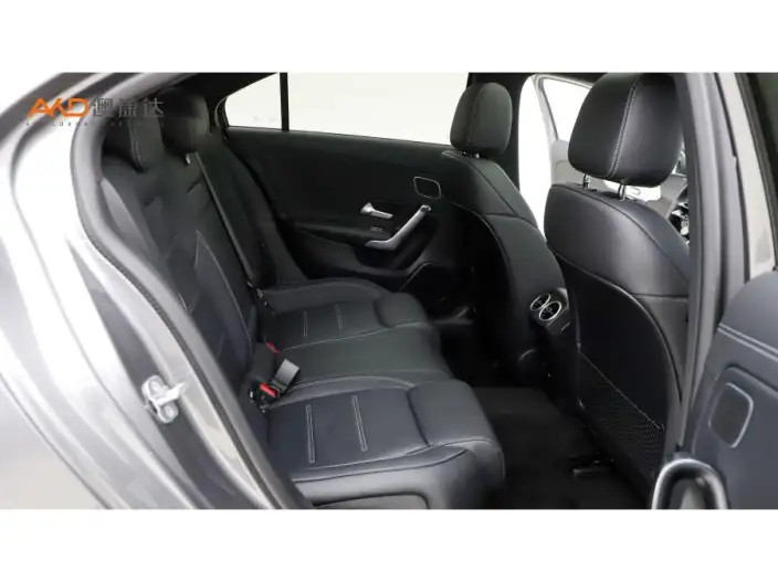 Mercedes-Benz A-Class AMG 2024 Model AMG A 35 L 4MATIC – фото 10