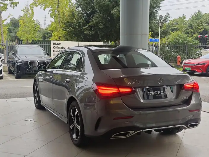 Mercedes-Benz A-class 2023 Model A 200 L Sports sedan Fashion Edition – фото 4