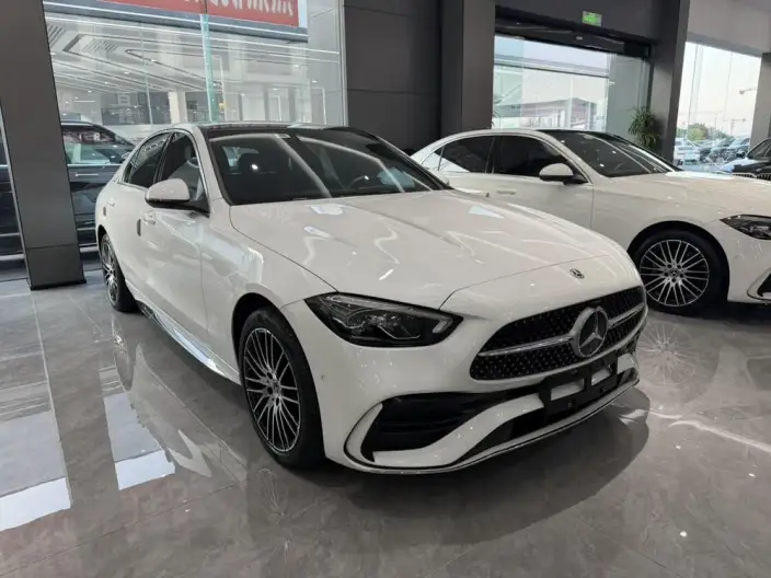 Mercedes-Benz C-Class 2024 Model C 260 L Sports Edition – фото 3
