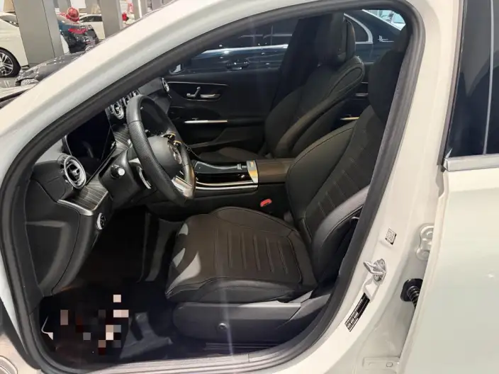 Mercedes-Benz C-Class 2024 Model C 260 L Sports Edition – фото 7