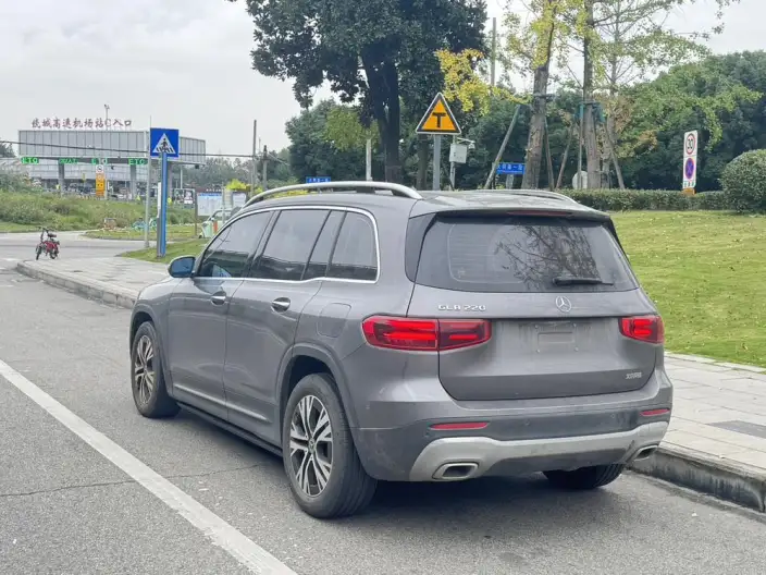 Mercedes-Benz GLB 2024 Model Facelift GLB 220 Dynamic Model – фото 5