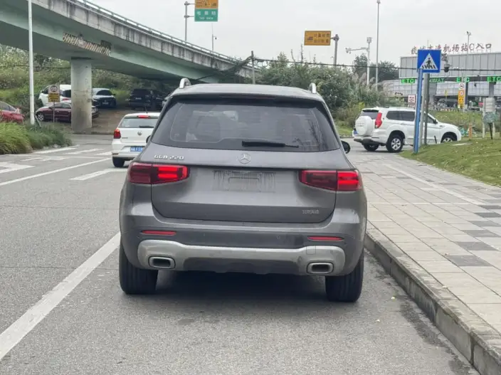 Mercedes-Benz GLB 2024 Model Facelift GLB 220 Dynamic Model – фото 6