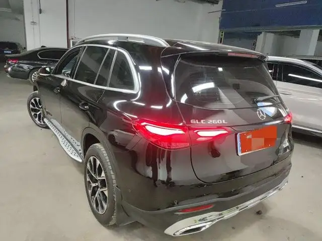 Mercedes-Benz GLC 2023 Model Facelift GLC 260 L 4MATIC Dynamic Model 7 seat – фото 3