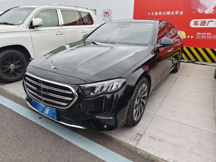 Mercedes-Benz E-Class 2024 Model E 300 L Luxury Model sedan – фото 1