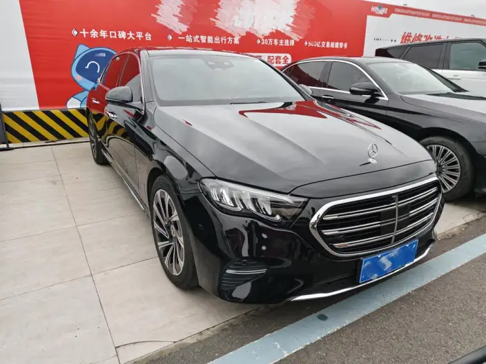 Mercedes-Benz E-Class 2024 Model E 300 L Luxury Model sedan – фото 3