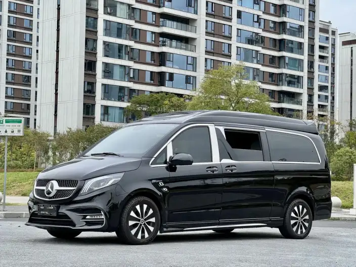 Viano 2021 Model 2.0T Business Edition 7 seat – фото 1