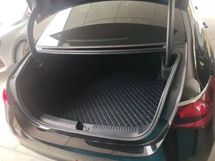 Mercedes-Benz E-Class 2025 Model E 300 L Luxury Model sedan – фото 9