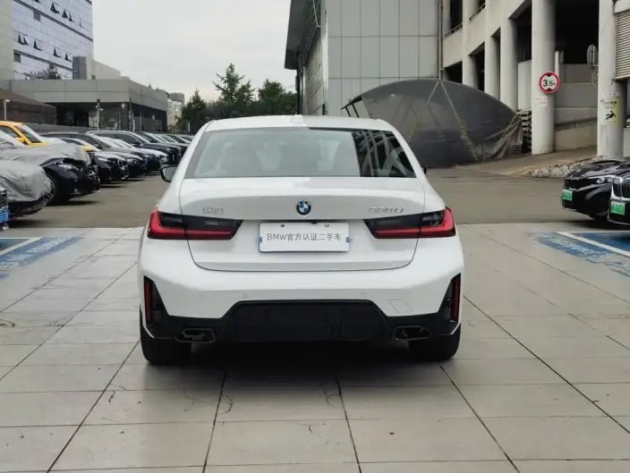 BMW 3 Series 2025 Model 330Li M Sports Night Set – фото 4