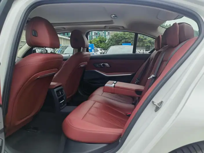 BMW 3 Series 2025 Model 330Li M Sports Night Set – фото 9