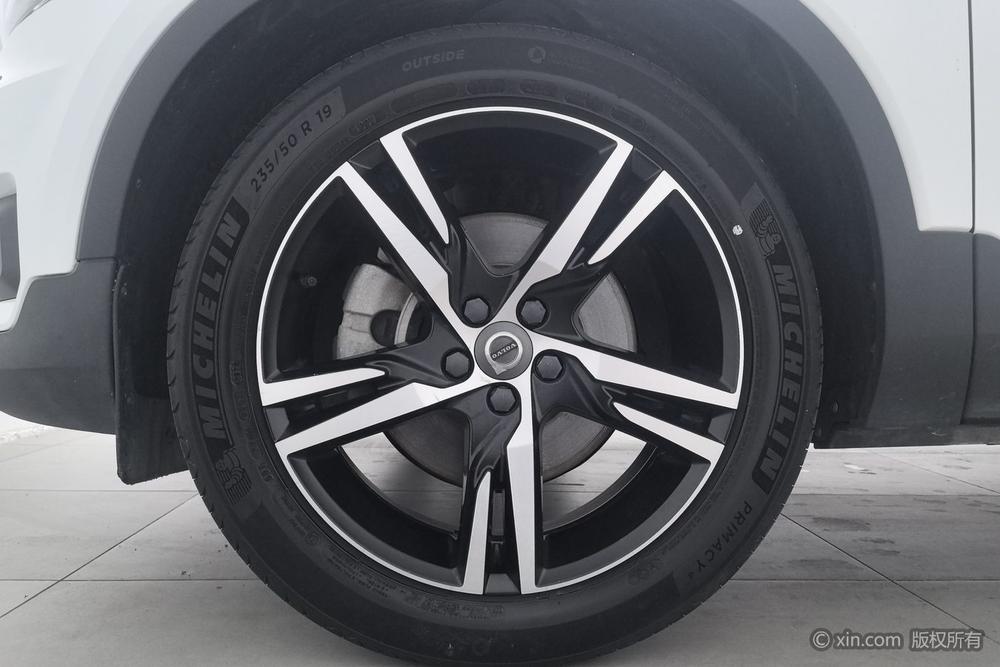 Volvo XC40 2021 T4 4WD Smart Enjoy Sport – фото 9