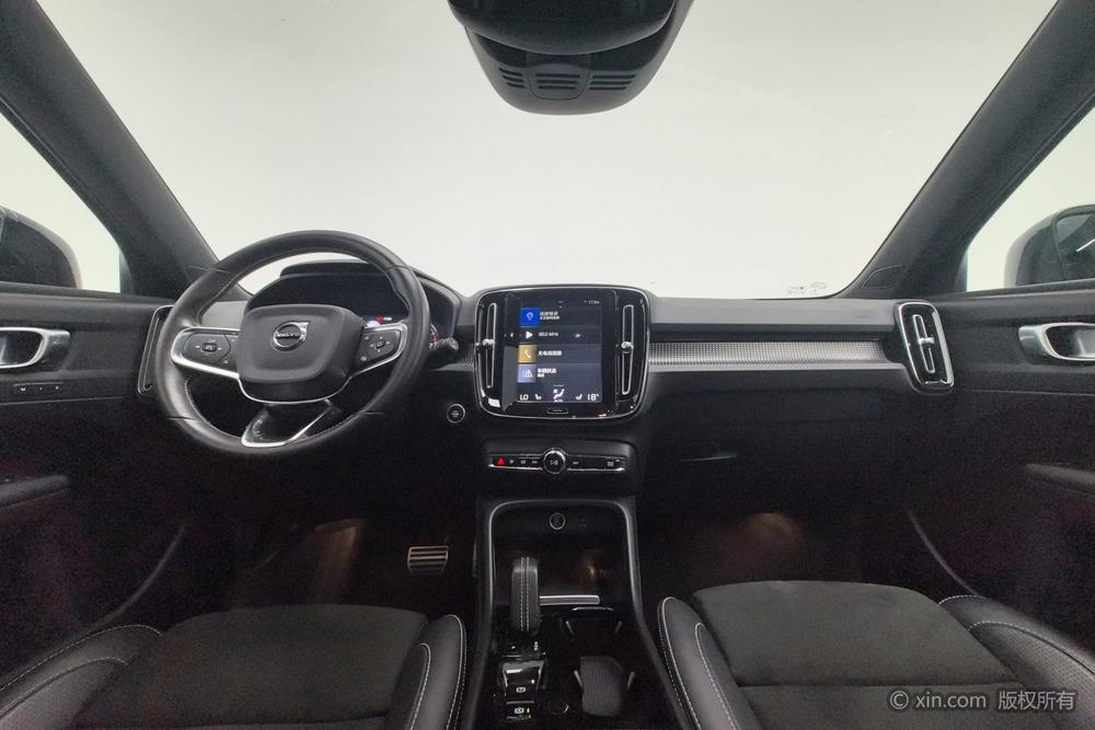 Volvo XC40 2021 T4 4WD Smart Enjoy Sport – фото 14