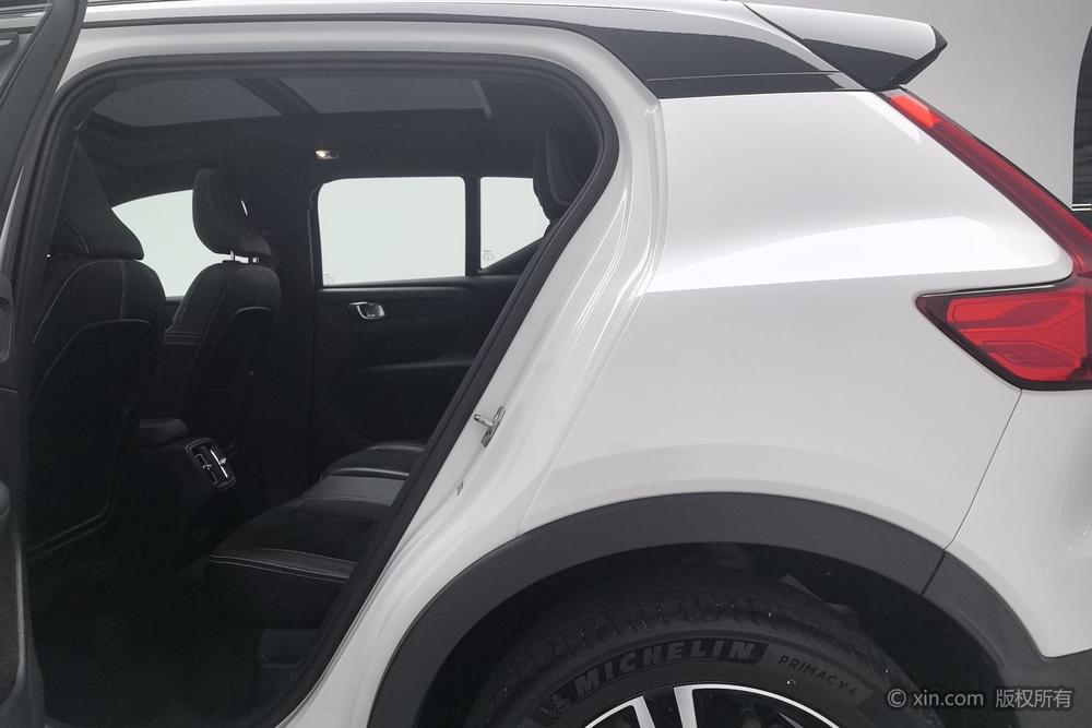 Volvo XC40 2021 T4 4WD Smart Enjoy Sport – фото 20