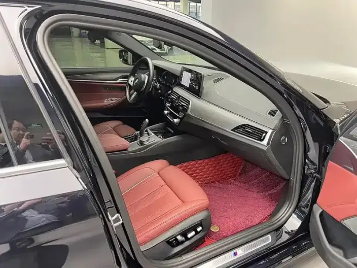 BMW 5 Series 2022 Model 530Li Exclusive Model M Sports Set – фото 9