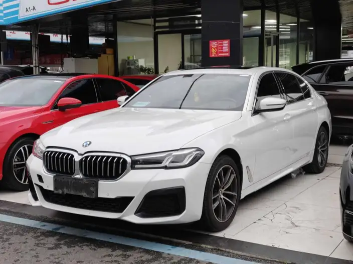 BMW 5 Series 2022 Model Facelift 525Li M Sports Set – фото 1