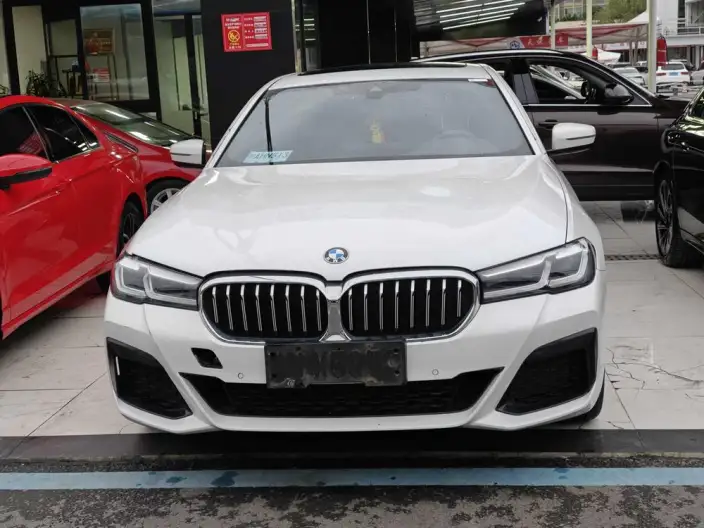 BMW 5 Series 2022 Model Facelift 525Li M Sports Set – фото 2