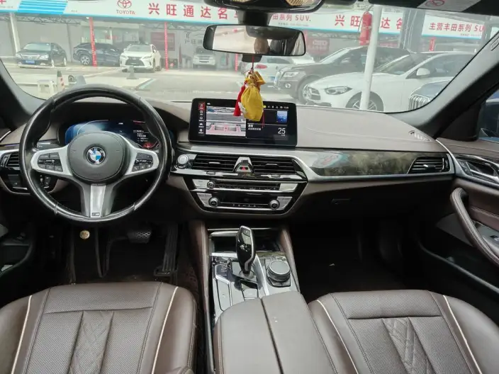 BMW 5 Series 2022 Model Facelift 525Li M Sports Set – фото 7